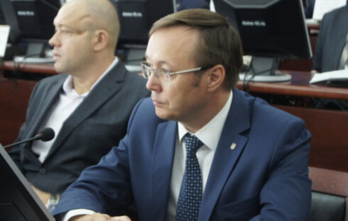 Фото: Дмитрий Микель прокомментировал позицию Единой России по отчету главы Тольятти — Портал «НеСлухи.рф» (nesluhi.info) Дмитрий Микель прокомментировал позицию Единой России по отчету главы Тольятти — Портал «НеСлухи.рф» (nesluhi.info)