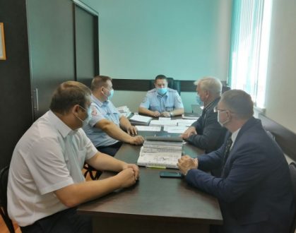 Фото: «Гражданский мониторинг» проверил работу жигулевской полиции — Портал «НеСлухи.рф» (nesluhi.info) «Гражданский мониторинг» проверил работу жигулевской полиции — Портал «НеСлухи.рф» (nesluhi.info)