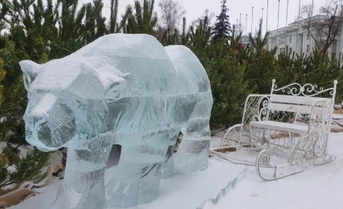 Фото: На площади Куйбышева завершается установка новогодних арт-объектов — Портал «НеСлухи.рф» (nesluhi.info) На площади Куйбышева завершается установка новогодних арт-объектов — Портал «НеСлухи.рф» (nesluhi.info)