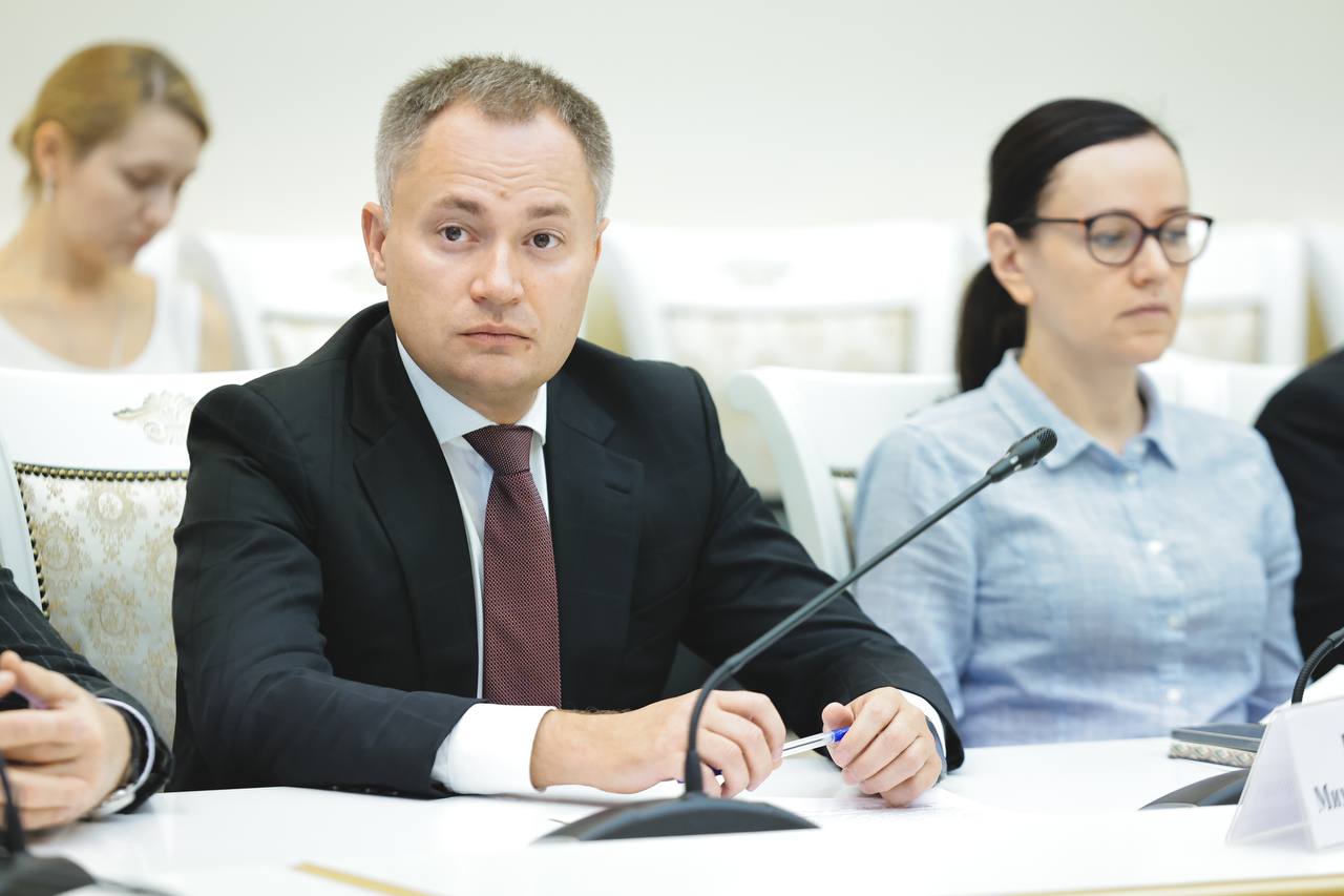 Фото: Вячеслав Федорищев представил новых участников команды развития региона — Портал «НеСлухи.рф» (nesluhi.info) Вячеслав Федорищев представил новых участников команды развития региона — Портал «НеСлухи.рф» (nesluhi.info)