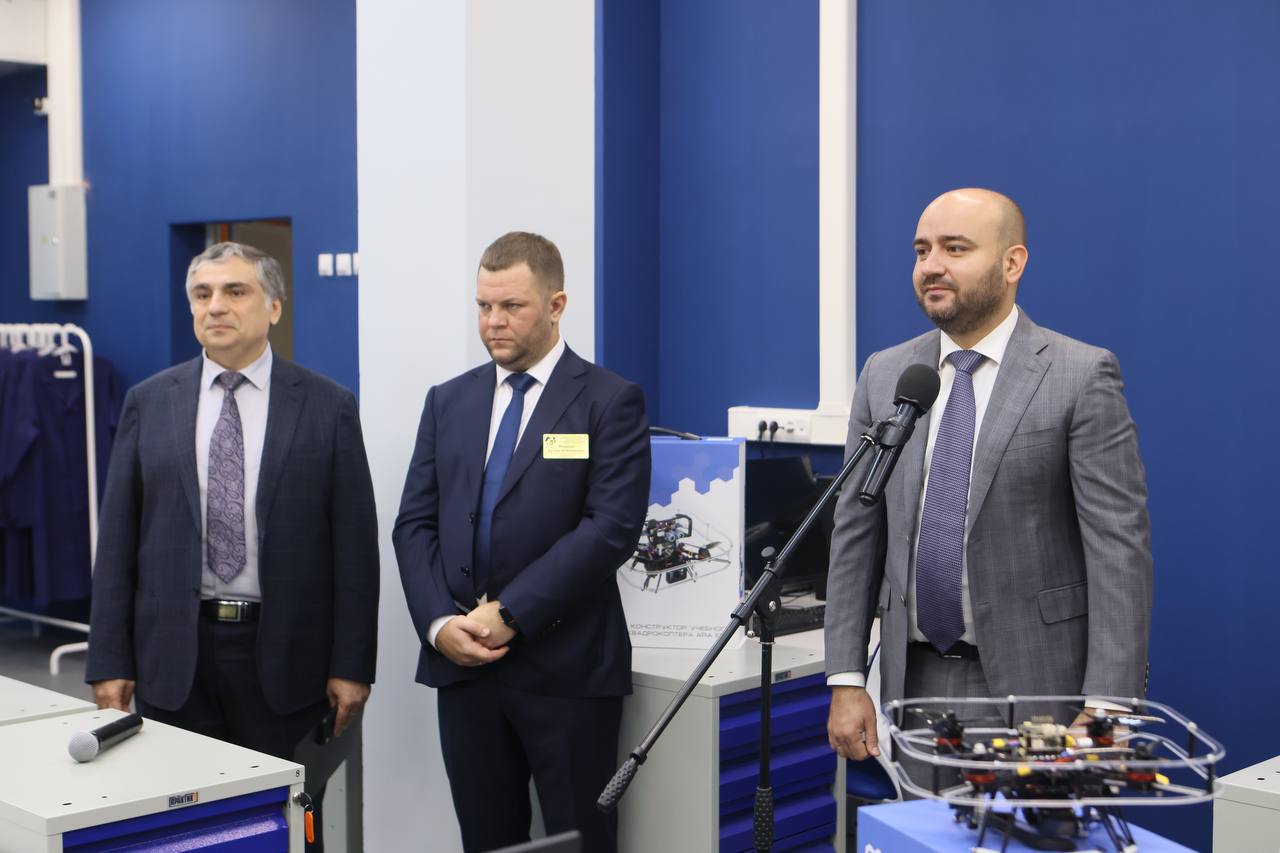 Фото: В Самарской области открылись 18 классов по нацпроекту «Беспилотные авиасистемы» — Портал «НеСлухи.рф» (nesluhi.info) В Самарской области открылись 18 классов по нацпроекту «Беспилотные авиасистемы» — Портал «НеСлухи.рф» (nesluhi.info)