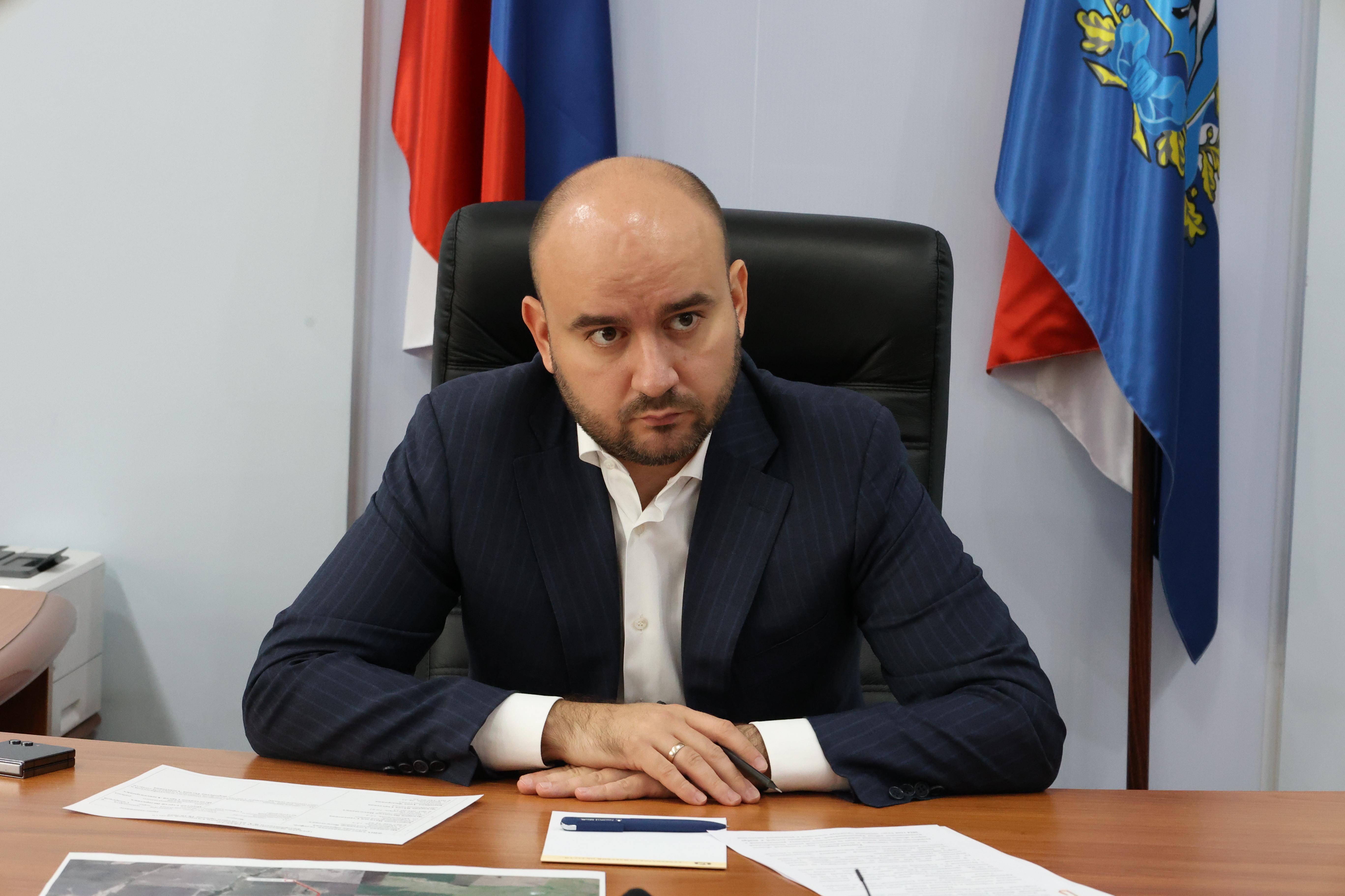 Ремонт дороги в поселке Софинский и меры поддержки многодетных семей – Вячеслав Федорищев провел прием граждан — Портал «НеСлухи.рф» (nesluhi.info)