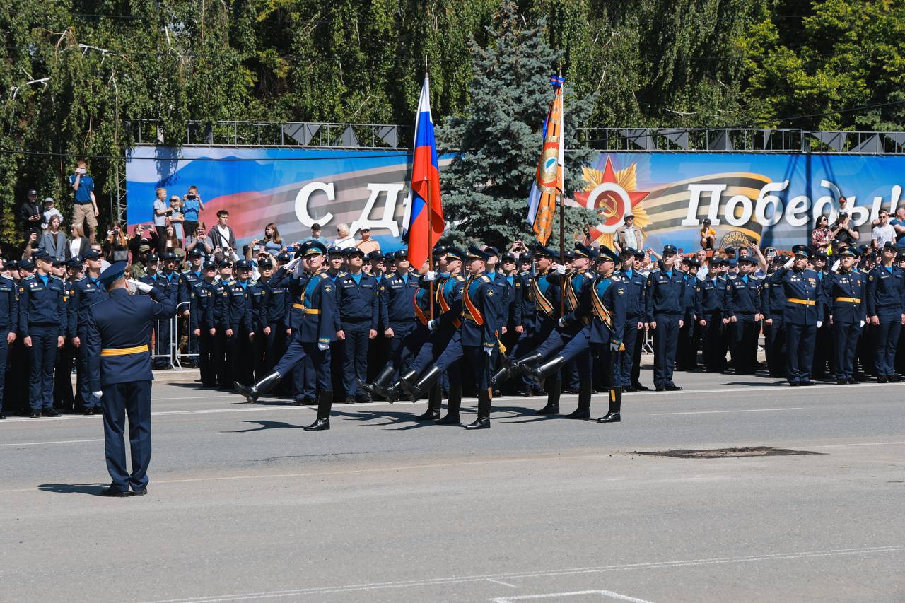 Фото: Вячеслав Федорищев поздравил Сызранское высшее военное училище летчиков с 85-летием — Портал «НеСлухи.рф» (nesluhi.info) Вячеслав Федорищев поздравил Сызранское высшее военное училище летчиков с 85-летием — Портал «НеСлухи.рф» (nesluhi.info)