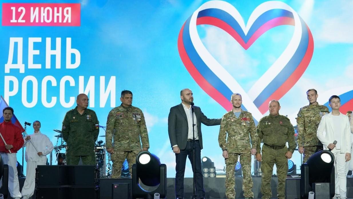 Вячеслав Федорищев поздравил самарцев с Днем России — Портал «НеСлухи.рф» (nesluhi.info)