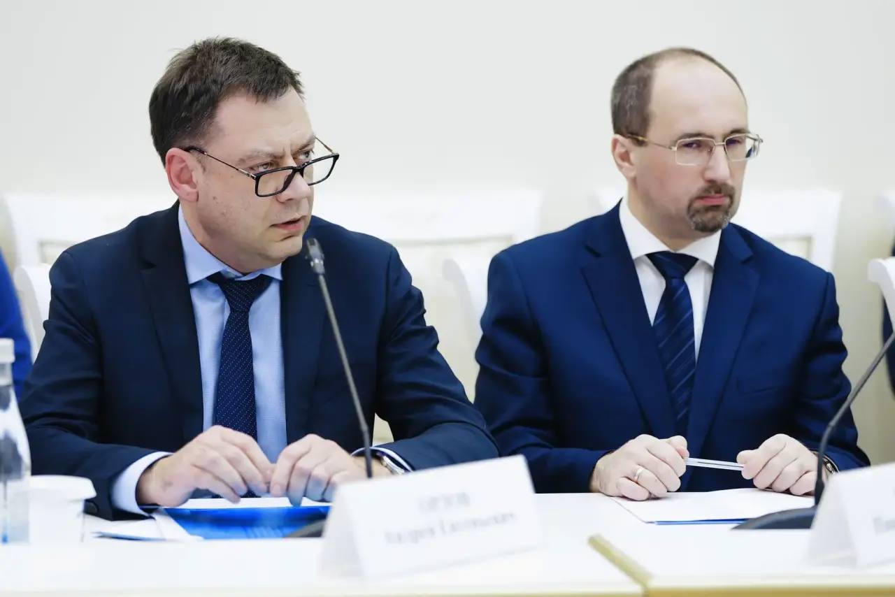 Вячеслав Федорищев провел оперативное совещание правительства Самарской области — Портал «НеСлухи.рф» (nesluhi.info)