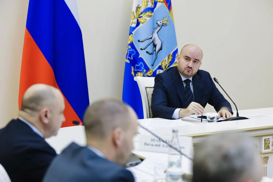 Фото: Вячеслав Федорищев рассмотрел обращения граждан на оперативном совещании — Портал «НеСлухи.рф» (nesluhi.info) Вячеслав Федорищев рассмотрел обращения граждан на оперативном совещании — Портал «НеСлухи.рф» (nesluhi.info)