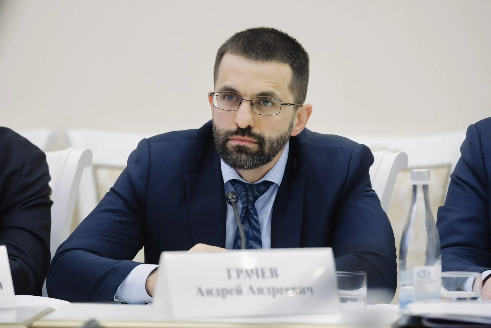 Фото: Вячеслав Федорищев поручил усилить работу в градостроительной сфере — Портал «НеСлухи.рф» (nesluhi.info) Вячеслав Федорищев поручил усилить работу в градостроительной сфере — Портал «НеСлухи.рф» (nesluhi.info)