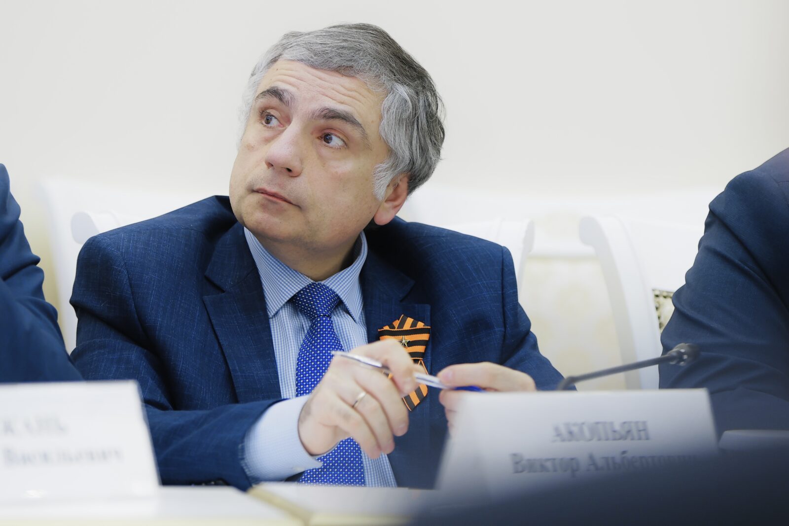 Фото: Вячеслав Федорищев поручил обеспечить безопасность во время последних звонков — Портал «НеСлухи.рф» (nesluhi.info) Вячеслав Федорищев поручил обеспечить безопасность во время последних звонков — Портал «НеСлухи.рф» (nesluhi.info)