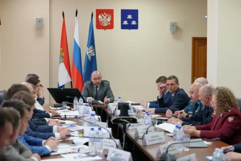 Фото: Губернатор Вячеслав Федорищев обозначил приоритеты развития Новокуйбышевска — Портал «НеСлухи.рф» (nesluhi.info) Губернатор Вячеслав Федорищев обозначил приоритеты развития Новокуйбышевска — Портал «НеСлухи.рф» (nesluhi.info)