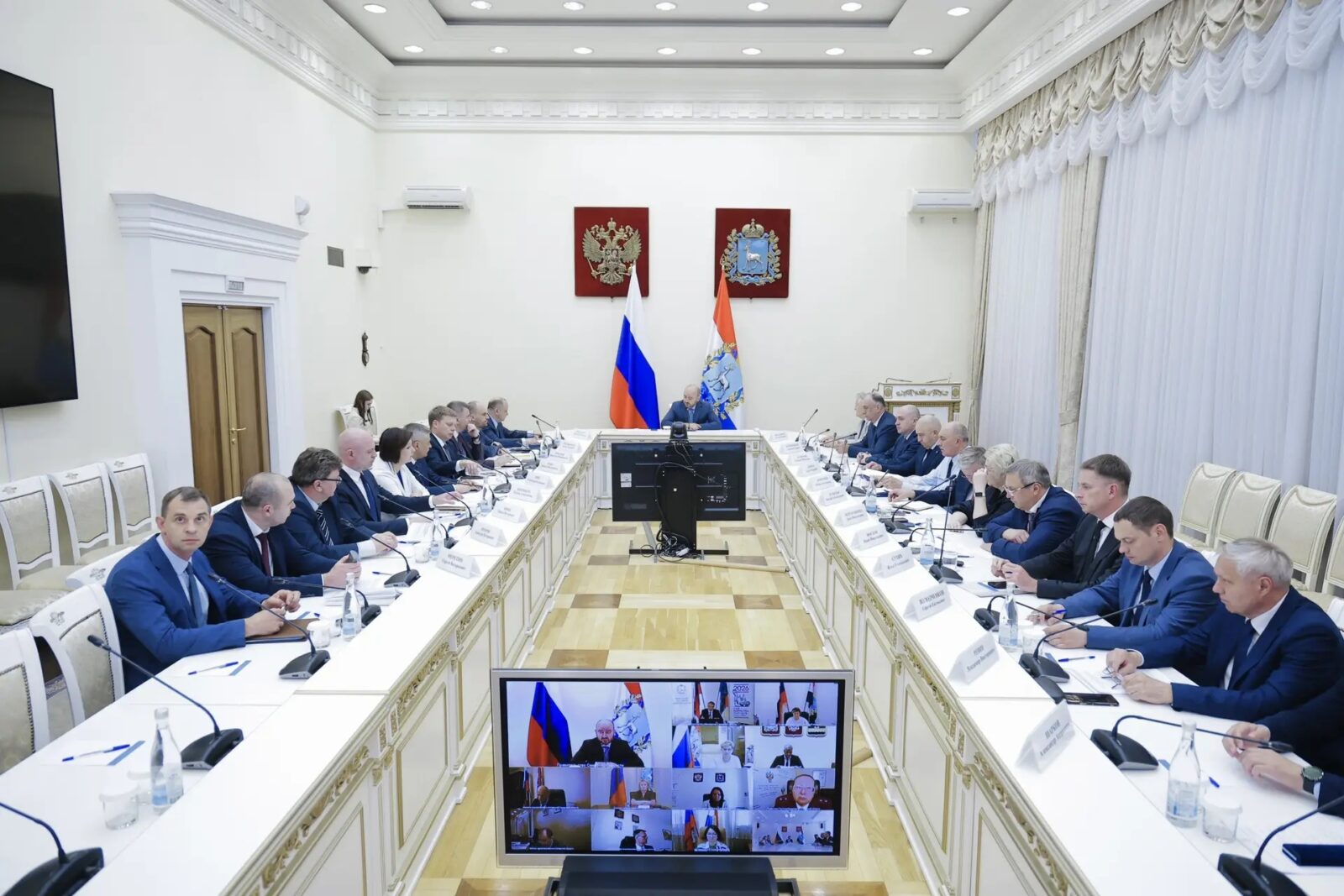 Фото: На оперативном совещании губернатор Федорищев рассмотрел исполнение поручений по итогам выезда в Октябрьск — Портал «НеСлухи.рф» (nesluhi.info) На оперативном совещании губернатор Федорищев рассмотрел исполнение поручений по итогам выезда в Октябрьск — Портал «НеСлухи.рф» (nesluhi.info)