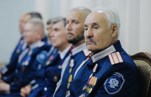 Фото: Вячеслав Федорищев провел заседание Совета по делам казачества — Портал «НеСлухи.рф» (nesluhi.info) Вячеслав Федорищев провел заседание Совета по делам казачества — Портал «НеСлухи.рф» (nesluhi.info)