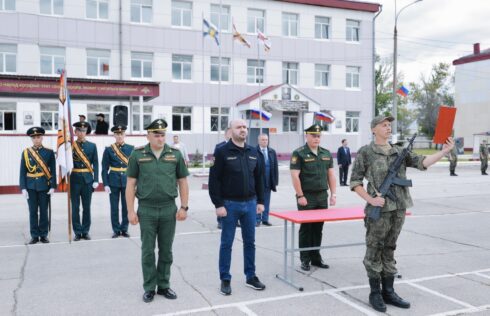 Фото: В Самаре первые военнослужащие научно-производственного подразделения Вооруженных сил РФ приняли военную присягу — Портал «НеСлухи.рф» (nesluhi.info) В Самаре первые военнослужащие научно-производственного подразделения Вооруженных сил РФ приняли военную присягу — Портал «НеСлухи.рф» (nesluhi.info)
