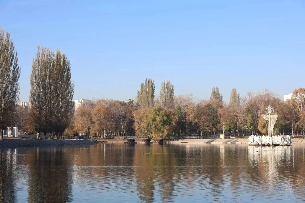Фото: В парках Самары завершается подготовка водоёмов и фонтанов к зимнему сезону — Портал «НеСлухи.рф» (nesluhi.info) В парках Самары завершается подготовка водоёмов и фонтанов к зимнему сезону — Портал «НеСлухи.рф» (nesluhi.info)