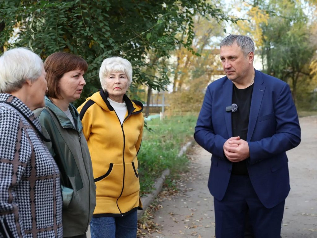 Глава Самары проверил восстановление окон в домах Куйбышевского района — Портал «НеСлухи.рф» (nesluhi.info)